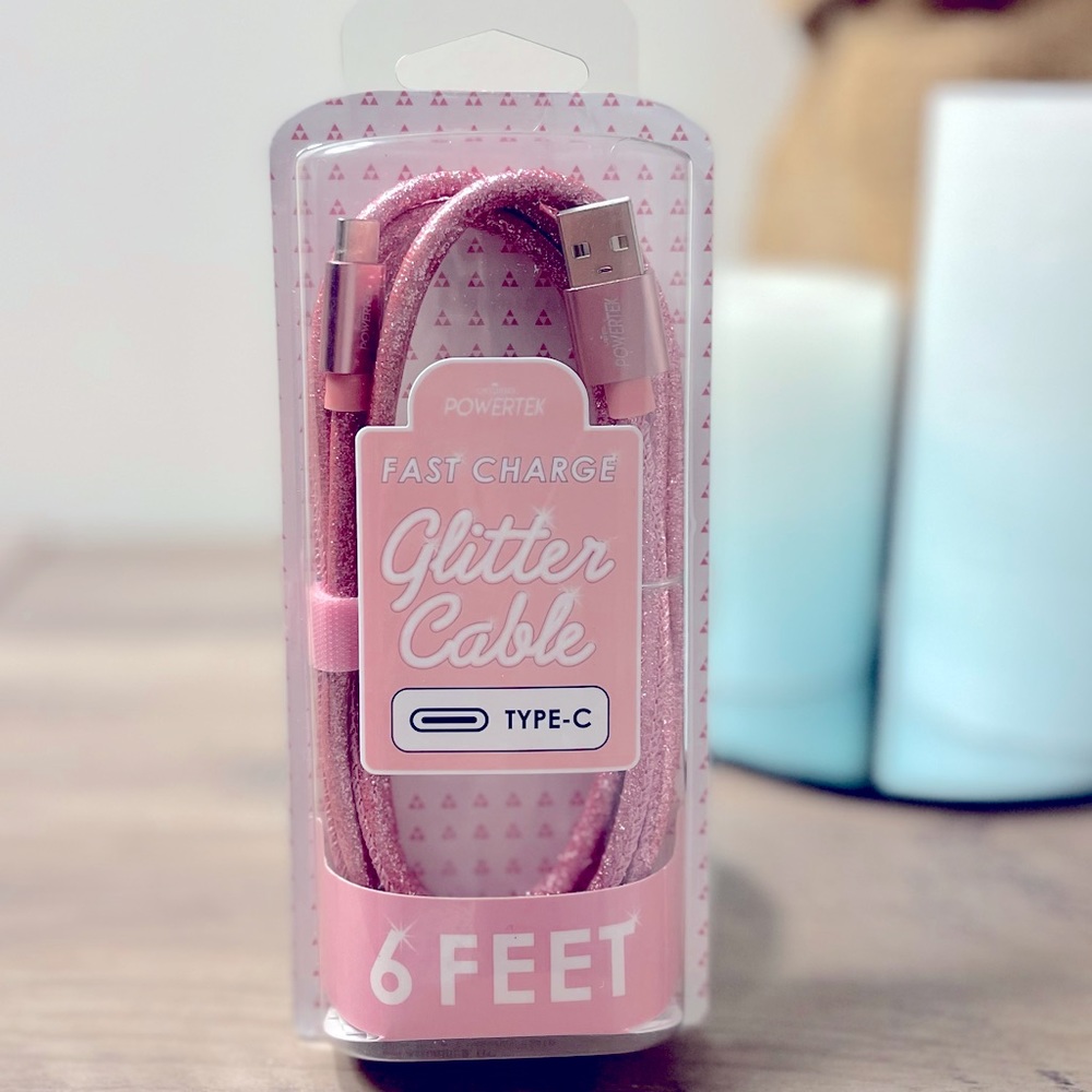 ⛔️SOLD⛔️ 6-foot Rose Gold USB Type-C glitter charging cable